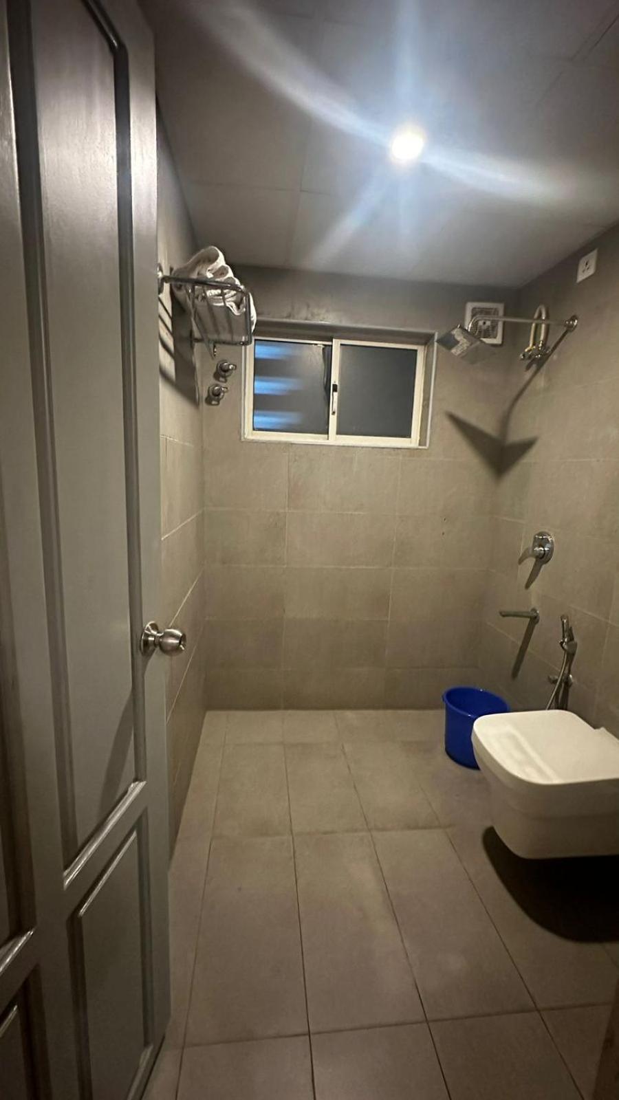 Hotel B R Regency Thiruvananthapuram Екстериор снимка