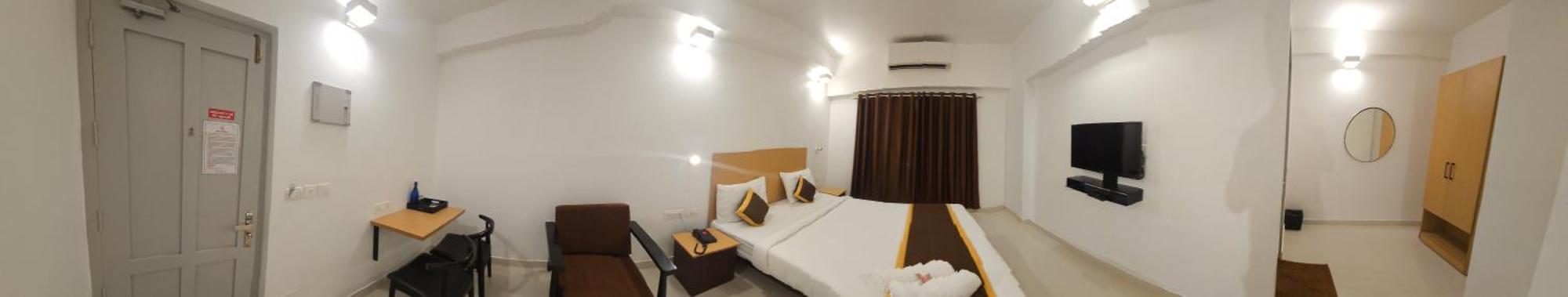 Hotel B R Regency Thiruvananthapuram Екстериор снимка