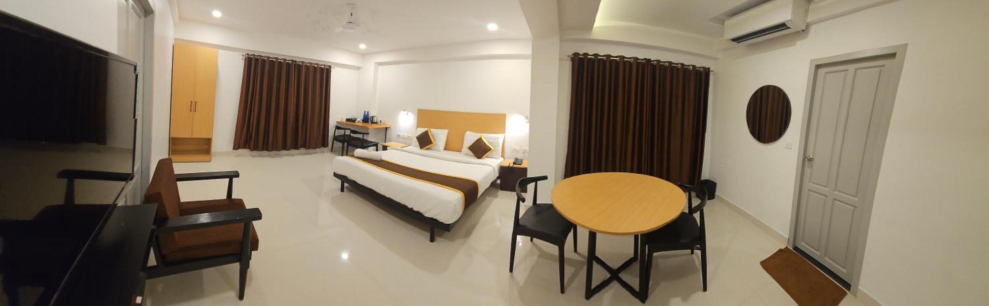 Hotel B R Regency Thiruvananthapuram Екстериор снимка