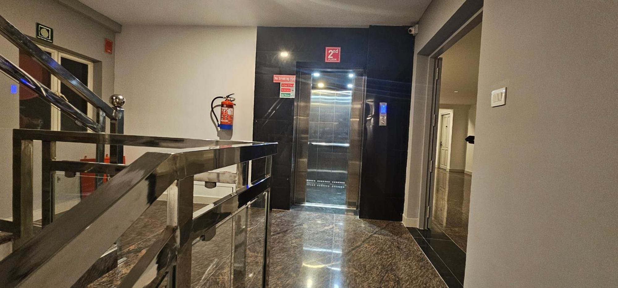Hotel B R Regency Thiruvananthapuram Екстериор снимка